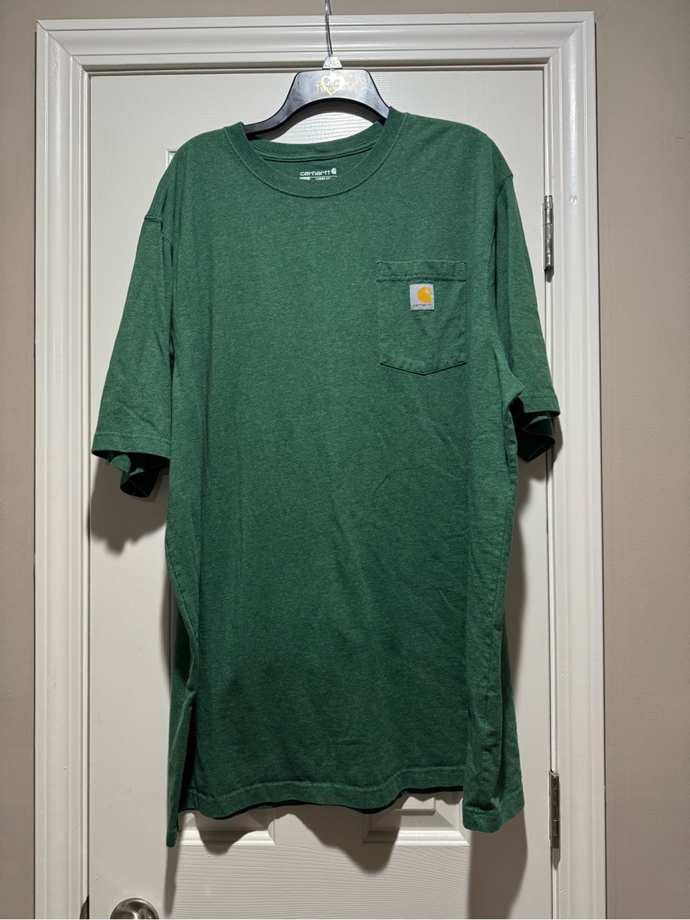 Carhartt Men’s 2XLT Short-Sleeve Pocket Tee in Forest Green